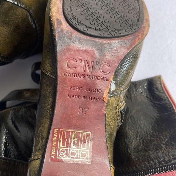 Costume International Heeled Boots Size 6.5 (37) - Picture 5 of 11